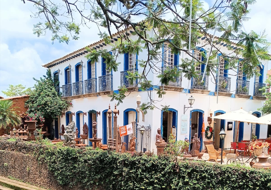 Encante-se com Tiradentes, MG: História, Cultura e uma Lembrança Especial